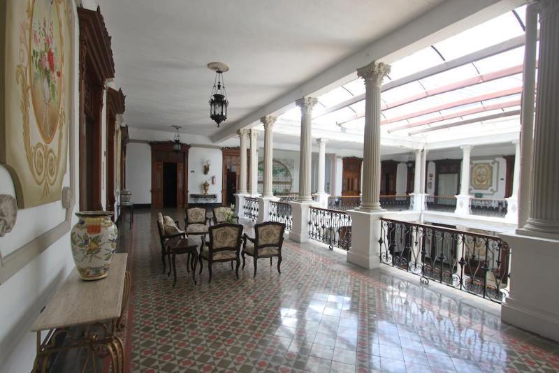 Hotel Gran Centenario Merida Luaran gambar